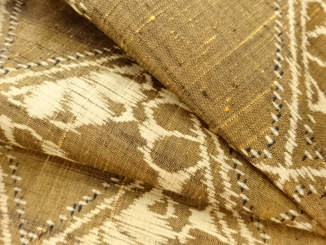  斜め格子に花模様織り出し手織り紬単衣着物